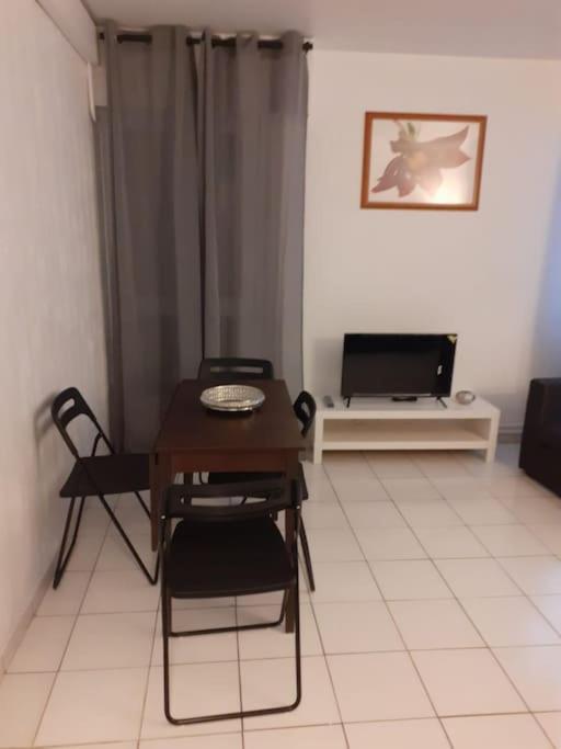 Ferienwohnung Appart Entre Paris Et Disney Noisy-le-Grand Exterior foto