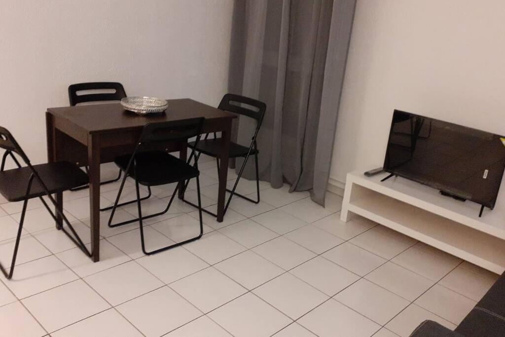Ferienwohnung Appart Entre Paris Et Disney Noisy-le-Grand Exterior foto